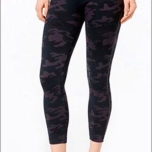 Camo leggings
